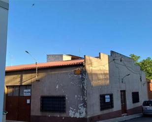 Vista exterior de Nau industrial en venda en Cabeza del Buey