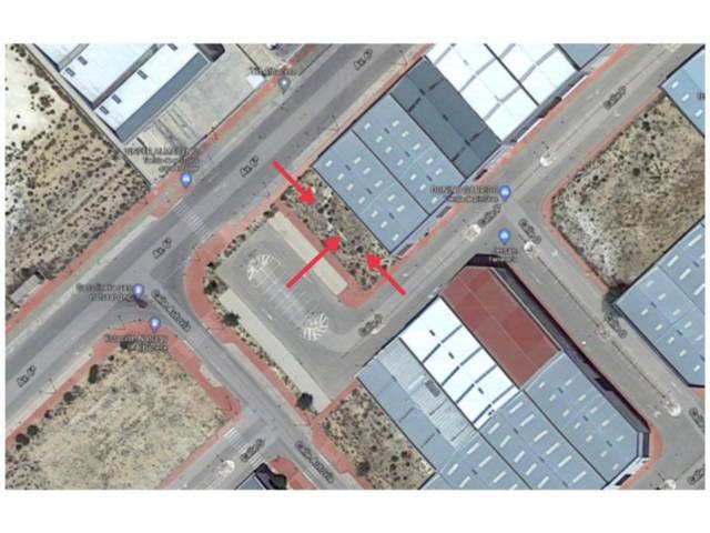 Terreno en Venta en Avenida 6ᵃ, 32 en Pedanías - Extrarradio