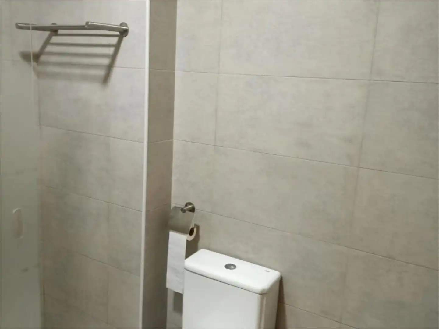 Badezimmer von Wohnung zur Miete in Adra mit Klimaanlage