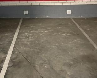 Parkplatz von Garage miete in Entrena