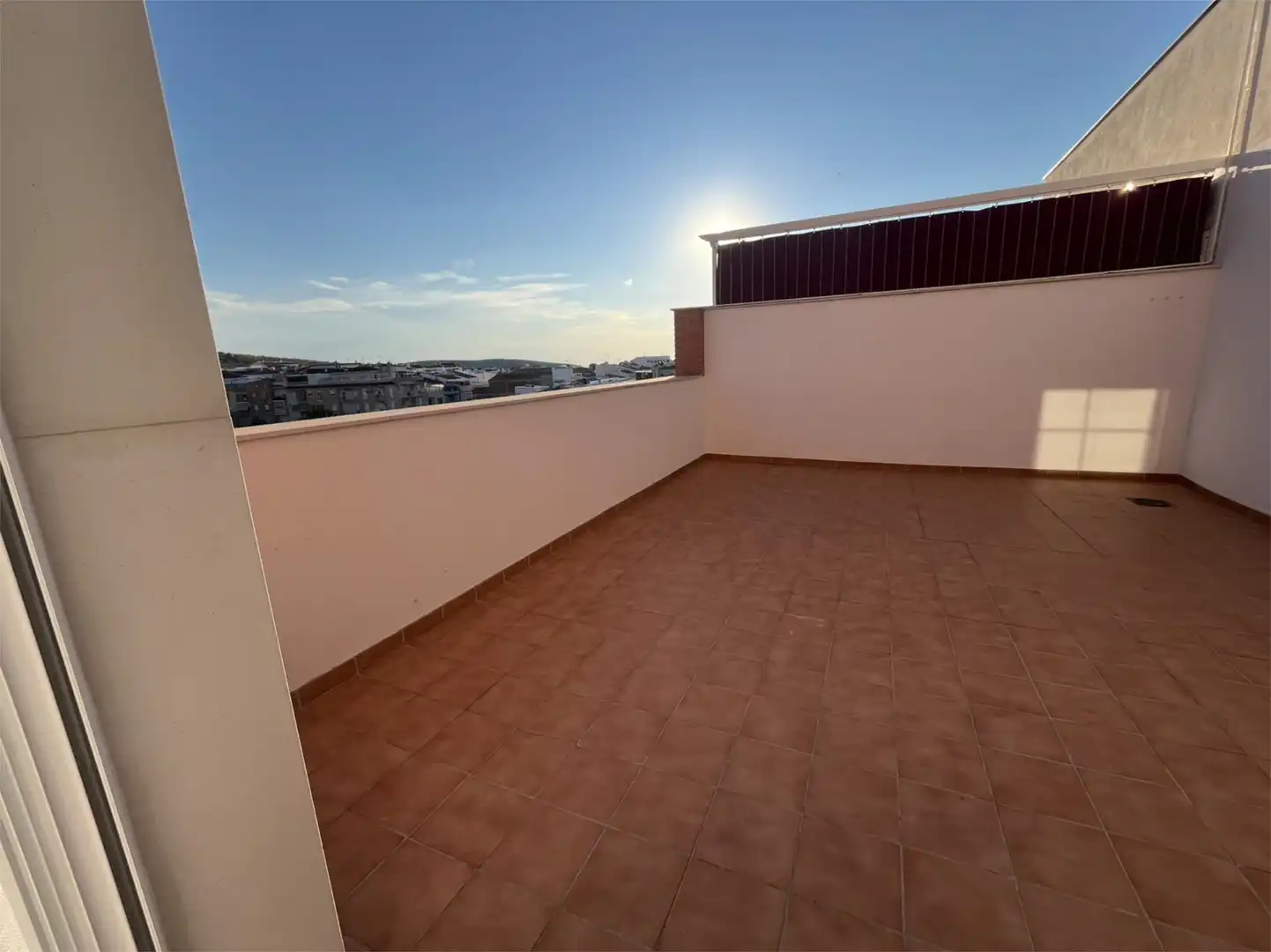 Terrasse von Dachboden zum Verkauf in Torredelcampo mit Klimaanlage, Heizung und Terrasse