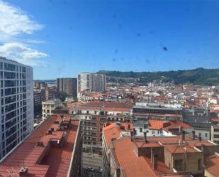 Vista exterior de Pis en venda en Bilbao 