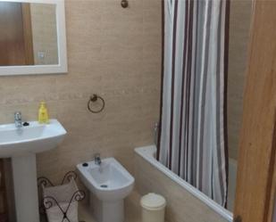 Bathroom of Flat to share in A Coruña Capital   with Terrace