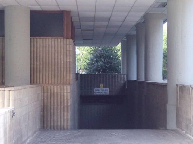 Garaje en Alquiler en Calle Esquíroz, 4 en Iturrama