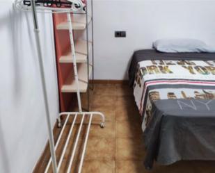 Dormitori de Casa adosada de lloguer en Sabadell amb Terrassa