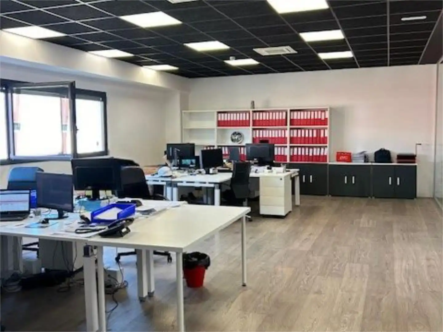 Oficina de lloguer en Sant Feliu de Llobregat
