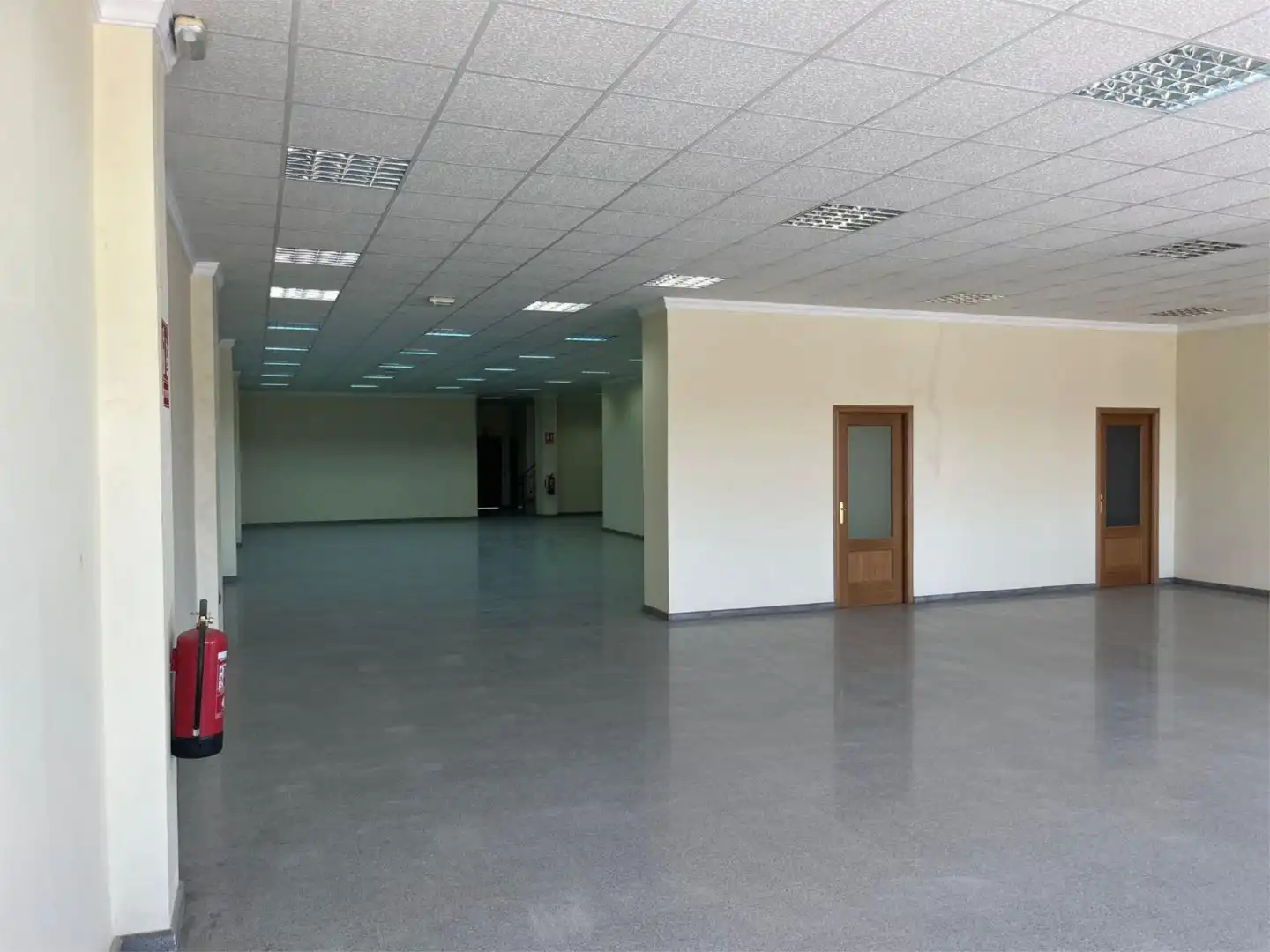 Fabrikhallen zum Verkauf in Calle Juncales, 14, La Puebla del Río Fabrikhallen zum Verkauf in La Puebla del Río