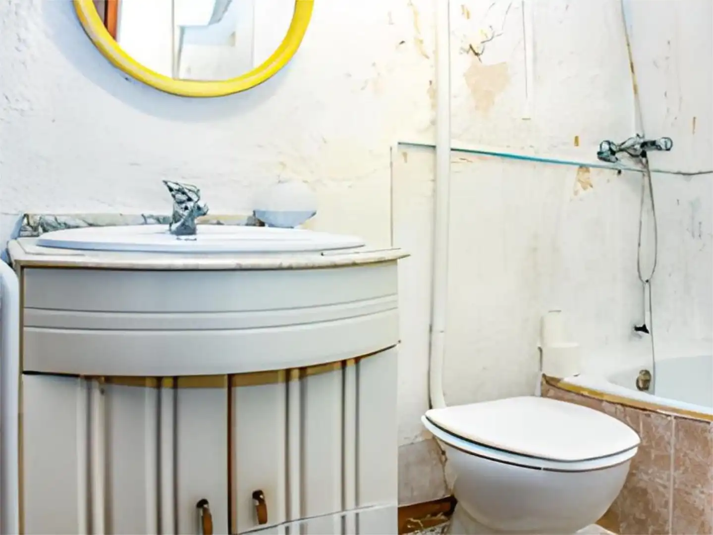 Piso en venta en Calle San Sebastián, 23, Santisteban del Puerto Baño de Piso en venta en Santisteban del Puerto con Trastero y Amueblado