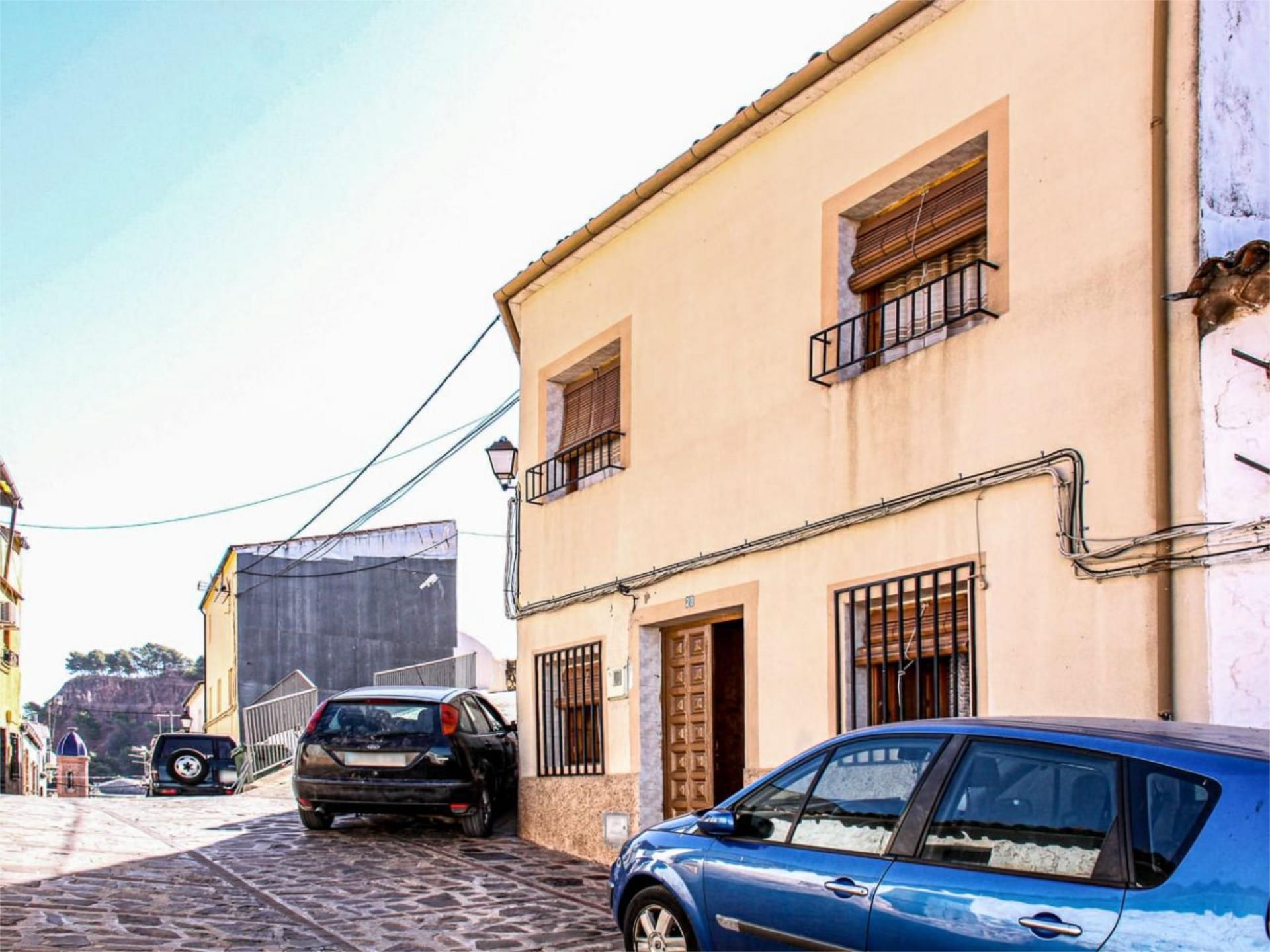 Piso en venta en Calle San Sebastián, 23, Santisteban del Puerto Vista exterior de Piso en venta en Santisteban del Puerto con Trastero y Amueblado