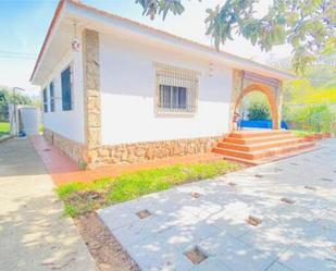 Vista exterior de Casa o xalet en venda en Cabrero amb Terrassa i Piscina