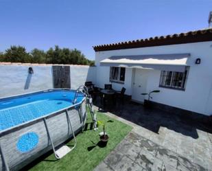 Piscina de Pis de lloguer en Chiclana de la Frontera amb Aire condicionat, Terrassa i Piscina