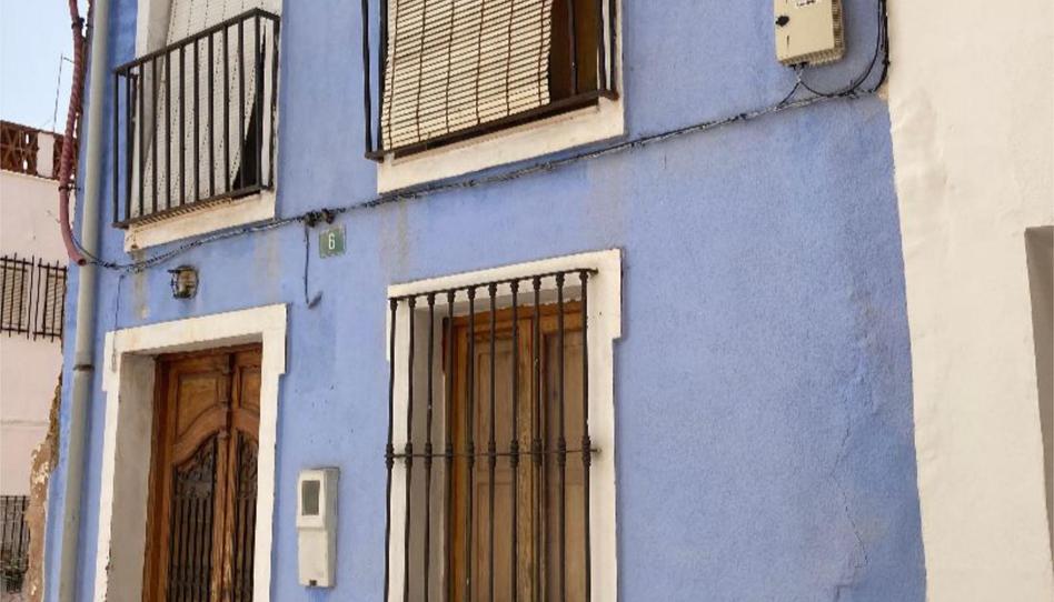 Photo 1 of Single-family semi-detached for sale in Carrer Sant Vicent, 7, Llombai, Valencia