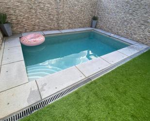 Swimming pool of House or chalet for sale in Getafe  with Air Conditioner and Swimming Pool