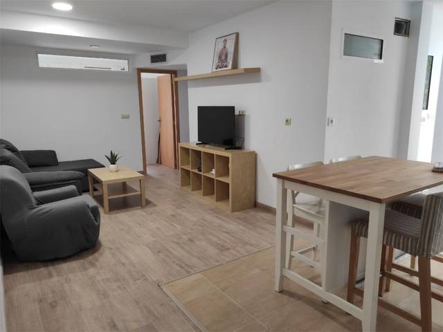 Piso en Alquiler en Calle Agustín Lara, 1 en Vistalegre