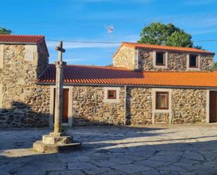 Exterior view of House or chalet for sale in Melide