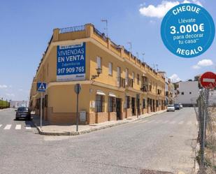 Vista exterior de Casa adosada en venda en Marchena