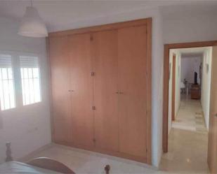 Bedroom of Flat to rent in Sanlúcar la Mayor