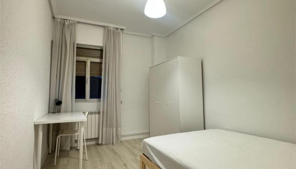 Apartment to share in Arana Kalea, 30, Santiago - Arana, Araba - Álava - image 1 Photo 1 of Apartment to share in Arana Kalea, 30, Santiago - Arana, Araba - Álava