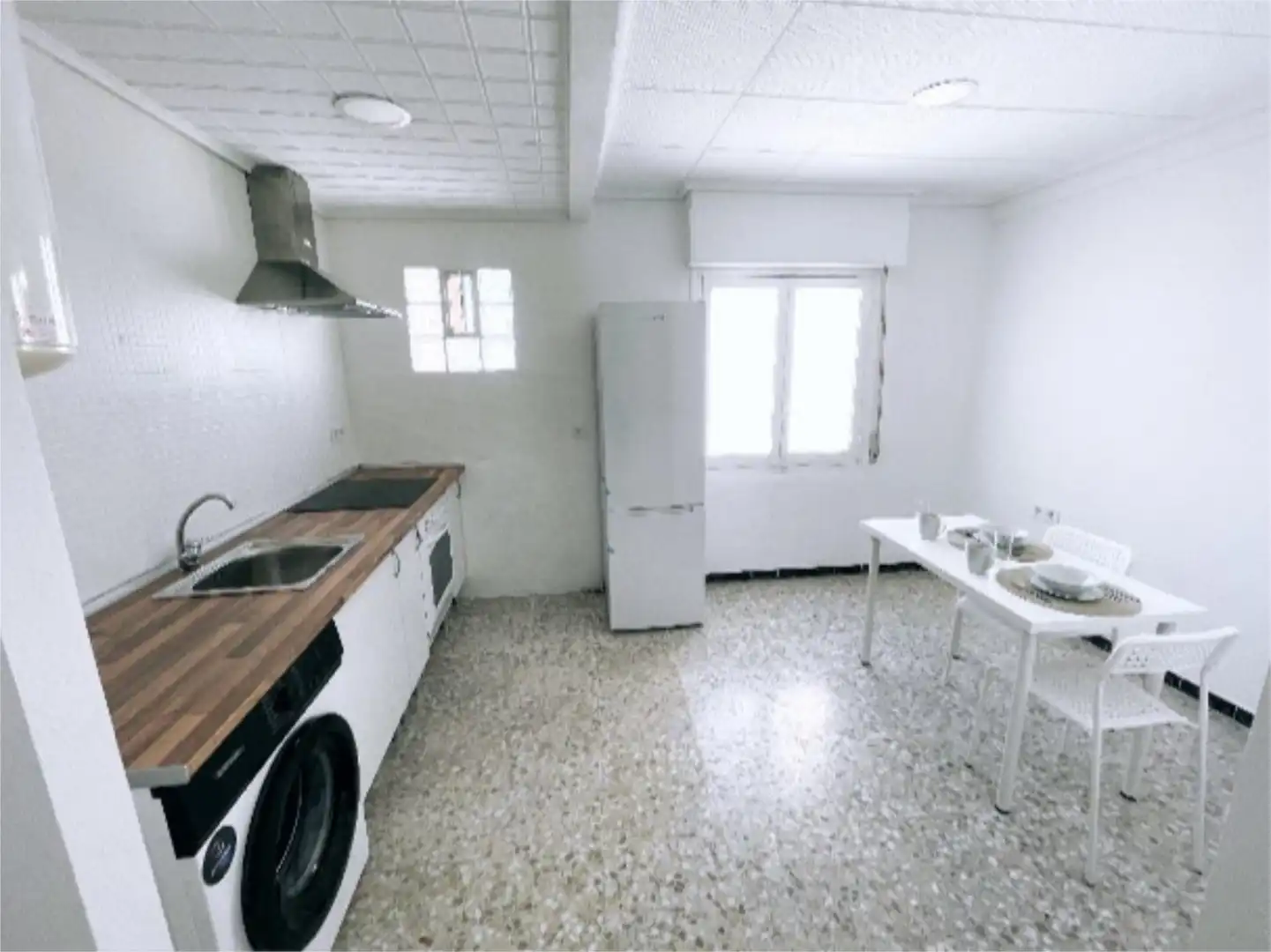 Room in Carrer Manuel Vicente Pastor, 46, Carrús Este