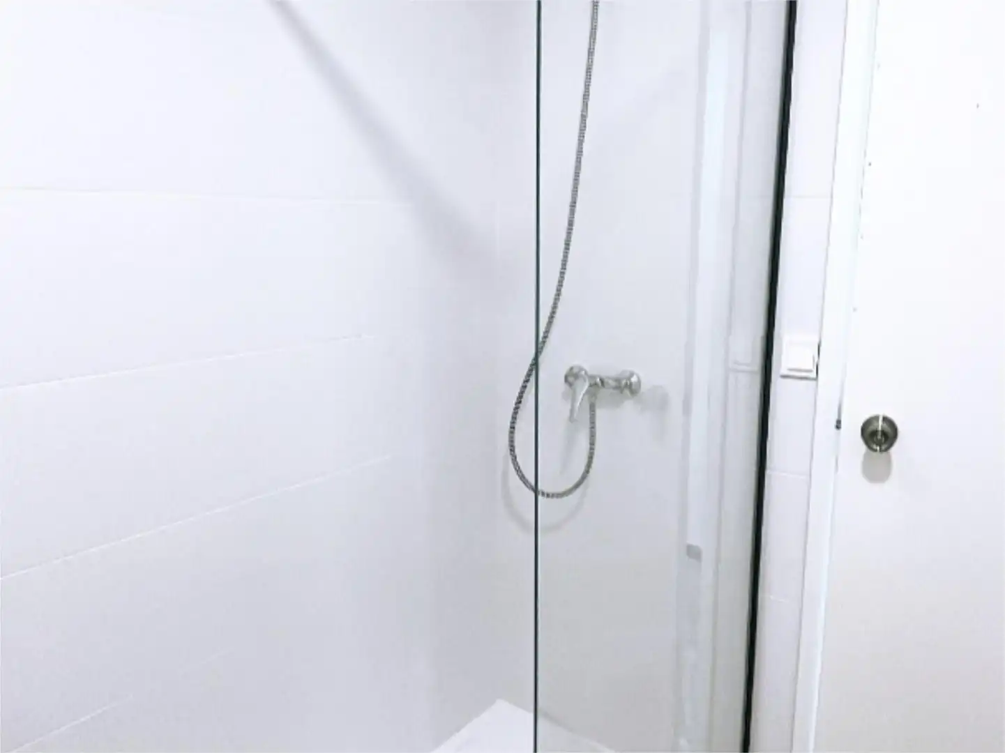 Bathroom of Study for share in Elche / Elx  with Furnished, Oven and Washing machine