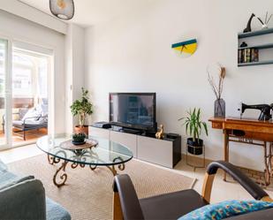 Living room of Flat for sale in Vélez-Málaga  with Air Conditioner, Terrace and Swimming Pool