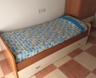 Bedroom of Flat to rent in Torrijos  with Air Conditioner, Heating and Furnished