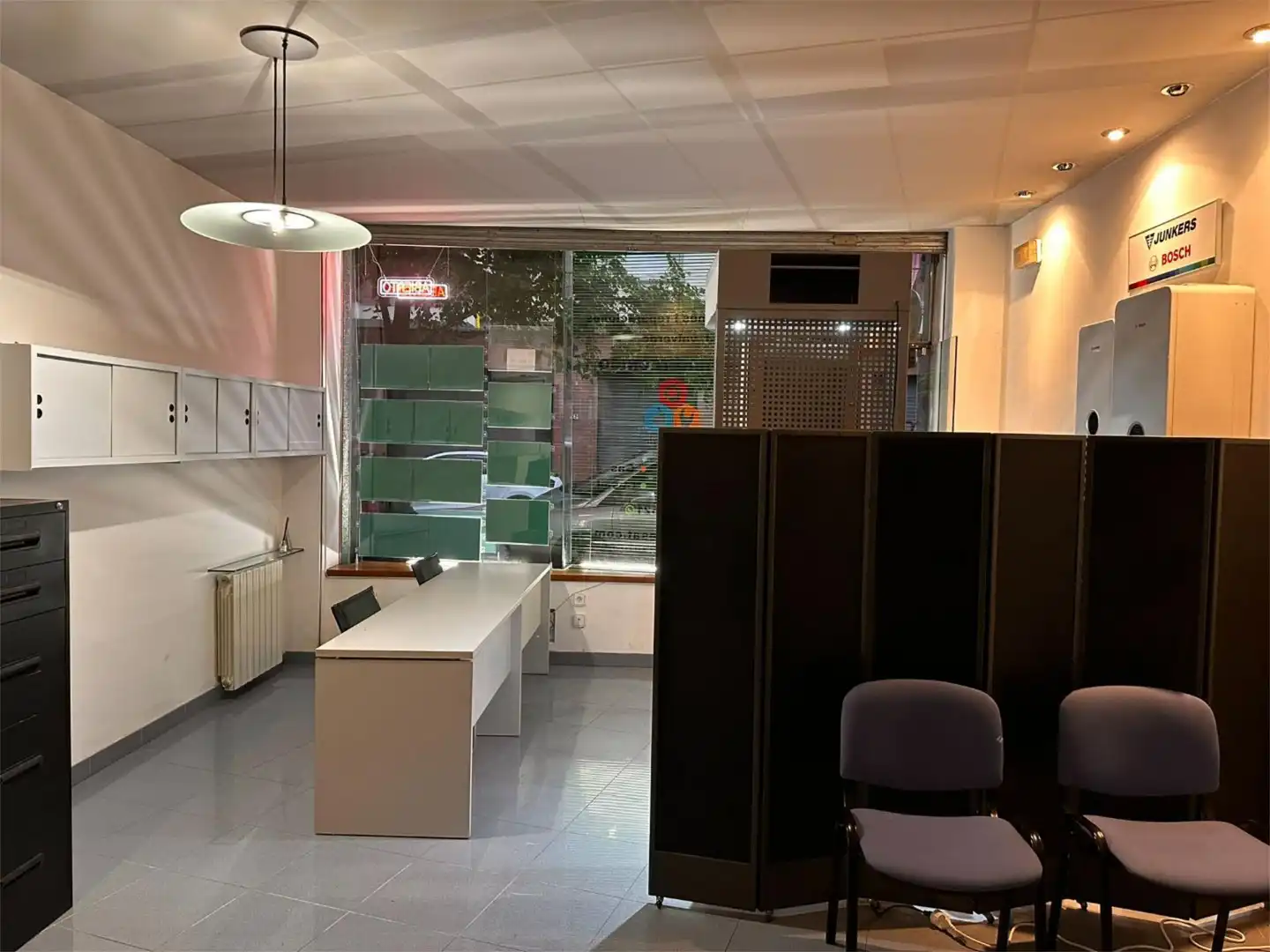 Oficina de alquiler en Salt