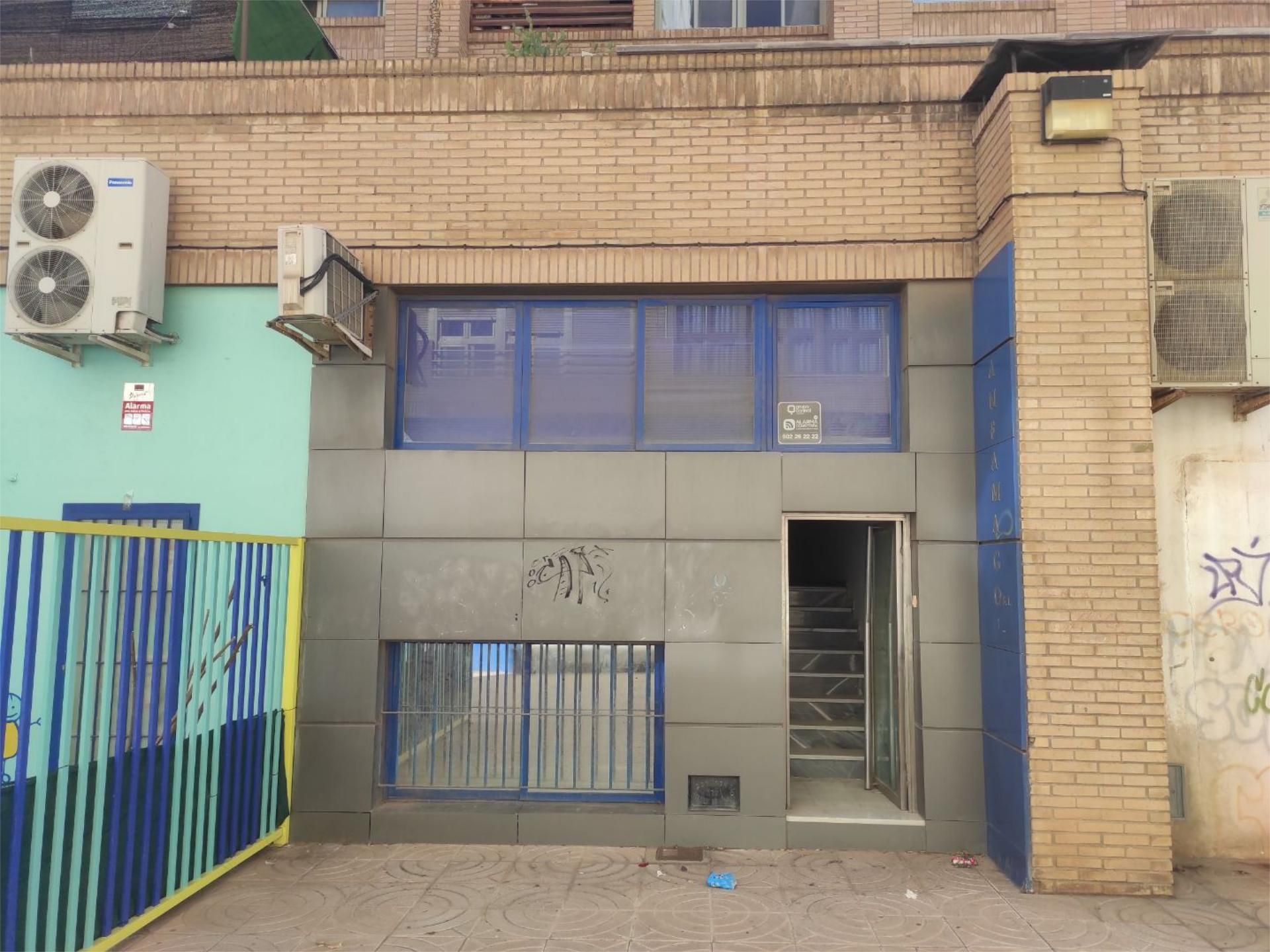 Exterior view of Office for sale in  Almería Capital