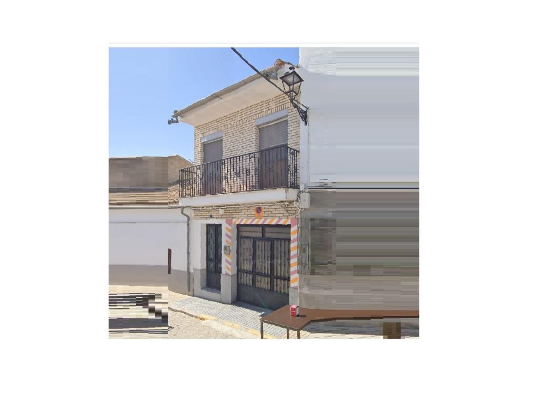 Vista exterior de Casa adosada en venda en El Viso amb Aire condicionat i Terrassa