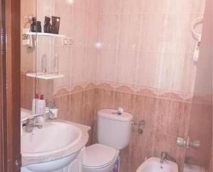 Bathroom of Flat to rent in Almadén  with Terrace