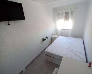 Bedroom of Flat to share in Xirivella