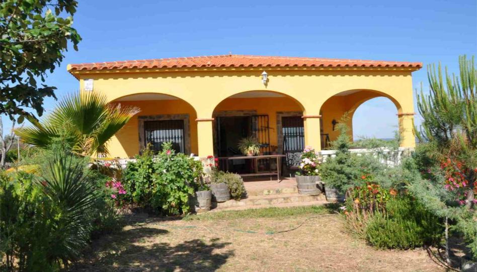 House or chalet for sale in Street Charca de Zalamea, ., Higuera de la Serena, Badajoz - image 1 Photo 1 of House or chalet for sale in Street Charca de Zalamea, ., Higuera de la Serena, Badajoz