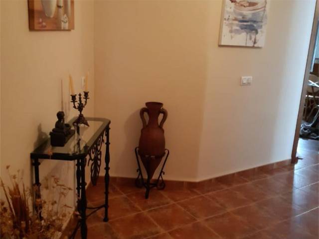 Oficina en Alquiler en Calle la Redonda, 23 en Algarinejo