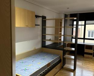 Bedroom of Flat to rent in Ponferrada