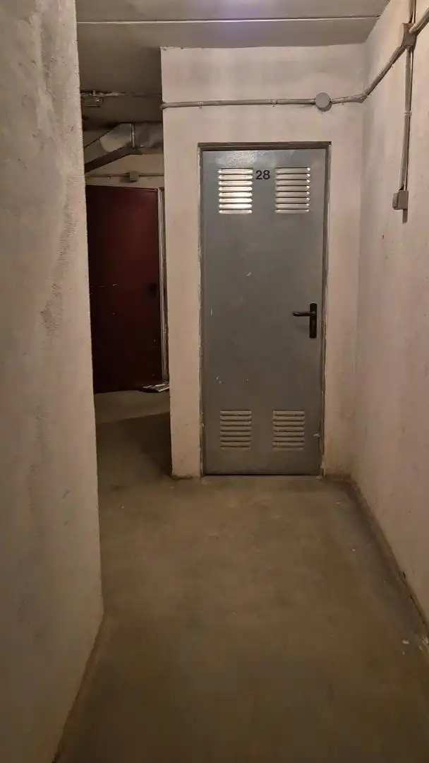 Trastero de alquiler en Calle Carrequemada, 38, Santa Catalina - Ferial Trastero de alquiler en Aranda de Duero