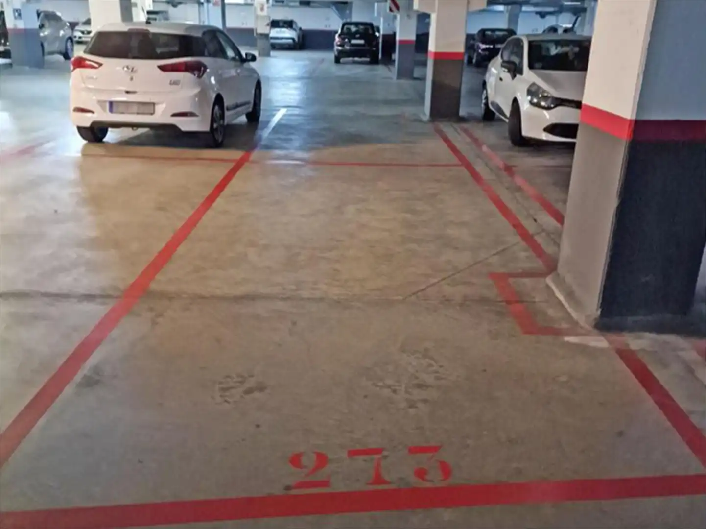 Garage zur Miete in Carrer de la Mora, 27, Port Parkplatz von Garage zur Miete in Badalona