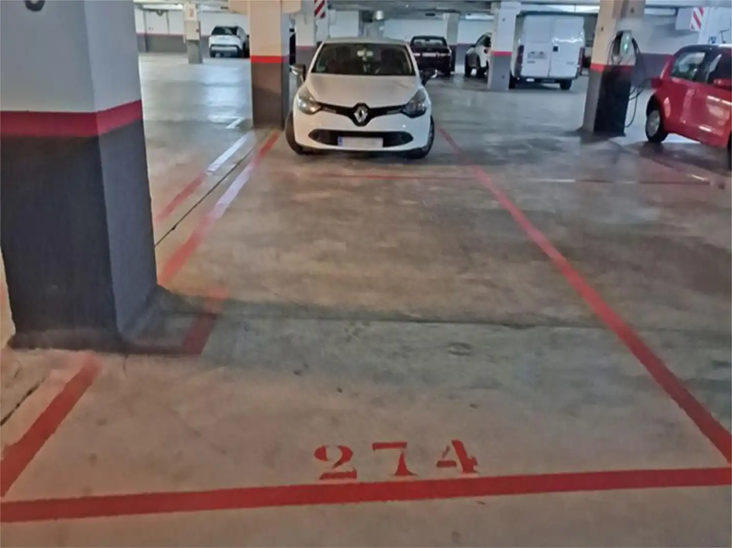 Garage zur Miete in Carrer de la Mora, 27, Port Parkplatz von Garage zur Miete in Badalona