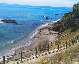 Vista exterior de Àtic en venda en Benalmádena amb Aire condicionat, Terrassa i Piscina