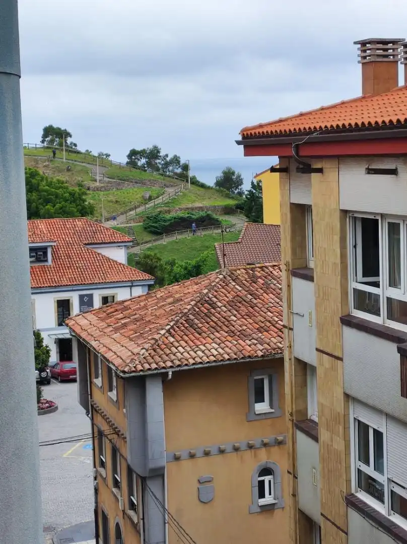 Vista exterior de Piso de alquiler en Carreño con Calefacción, Parquet y Amueblado
