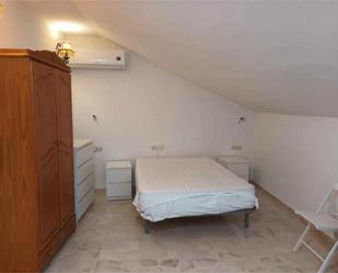 Dormitori de Apartament de lloguer en Alcalá del Río