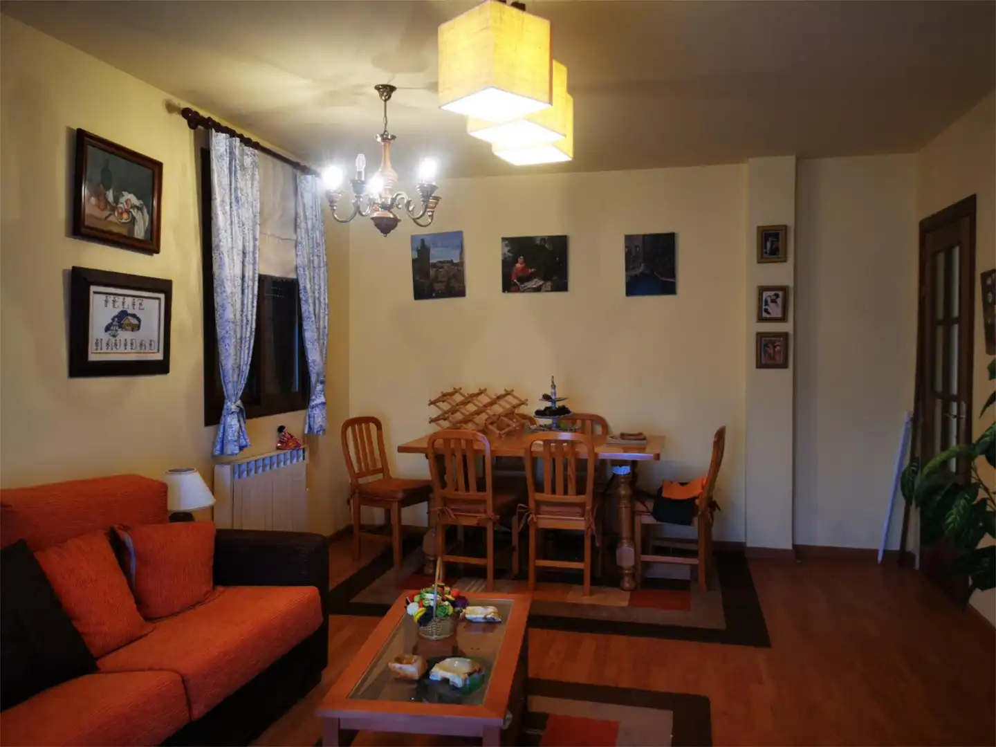 Living room of Flat for sale in San Juan de Gredos  with Heating, Private garden and Terrace