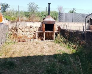 Casa adosada en venda en Pastriz amb Jardí privat