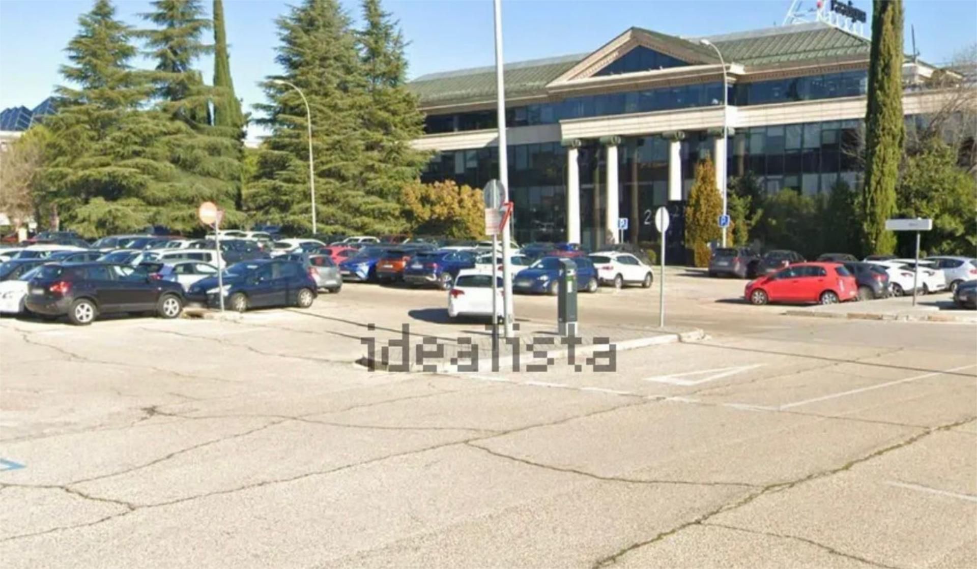 Exterior view of Garage for sale in Pozuelo de Alarcón