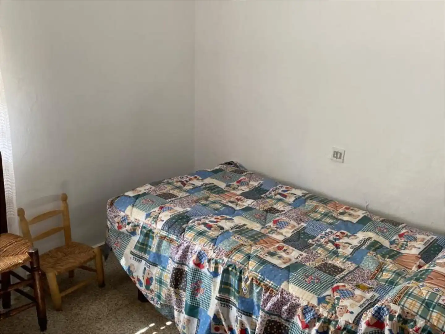 Habitación de Piso en venta en Quesada con Aire acondicionado, Jardín privado y Amueblado