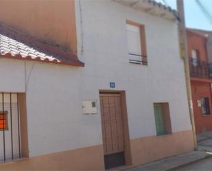 Vista exterior de Finca rústica en venda en Villalobos amb Traster