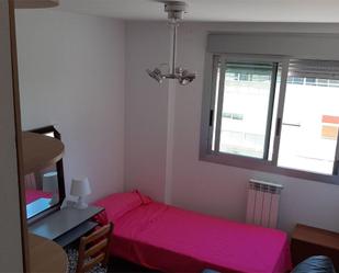 Bedroom of Flat to share in  Zaragoza Capital  with Balcony