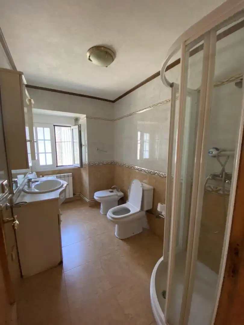 Baño de Casa o chalet en venta en Castroverde con Calefacción, Jardín privado y Trastero