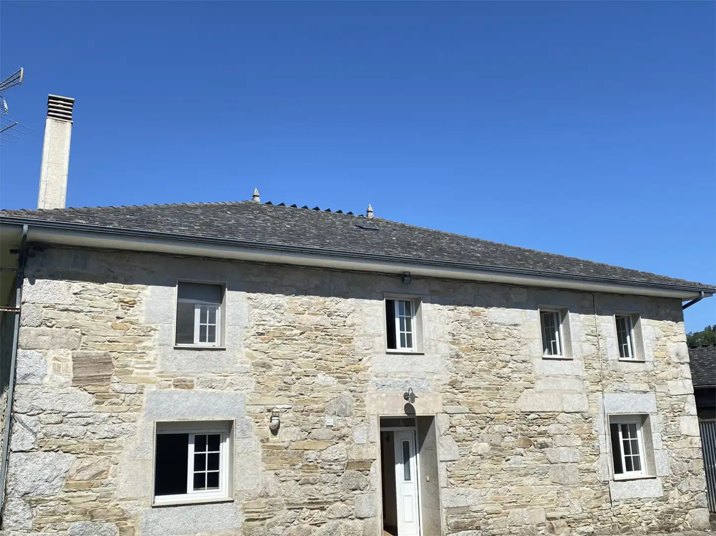 Vista exterior de Casa o chalet en venta en Castroverde con Calefacción, Jardín privado y Trastero