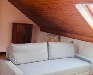 Dormitori de Apartament de lloguer en Santander amb Piscina