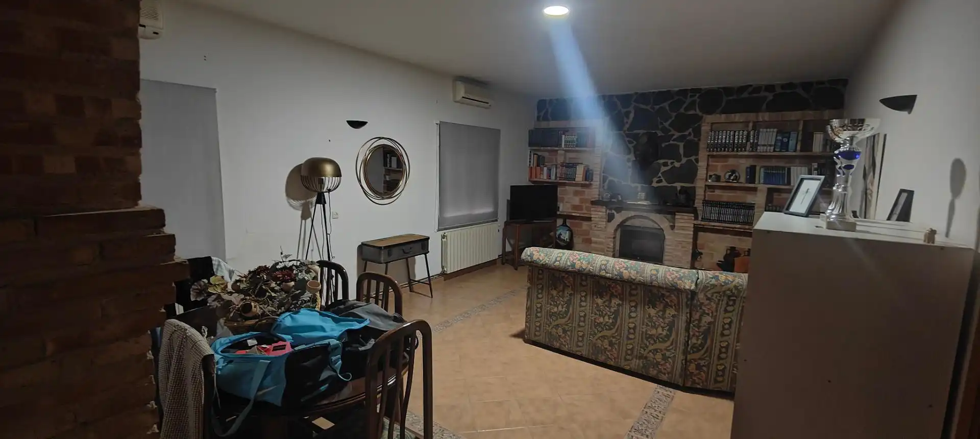Finca rústica en venta en CM-4120, 19, Villarrubia de los Ojos Sala de estar de Finca rústica en venta en Villarrubia de los Ojos con Aire acondicionado, Calefacción y Jardín privado
